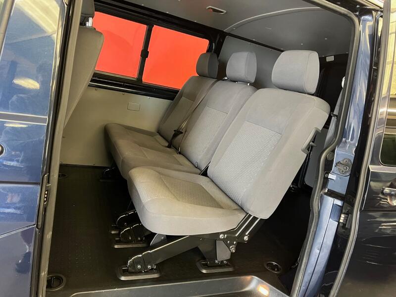 VOLKSWAGEN TRANSPORTER