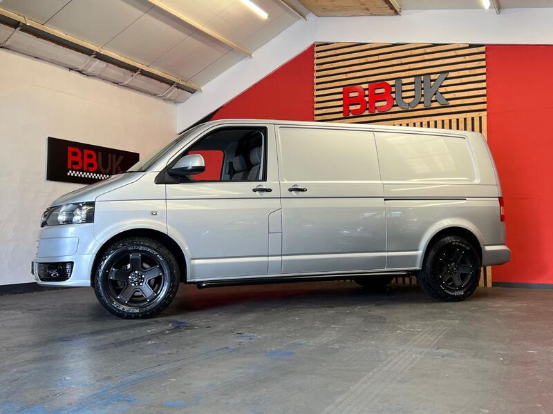 VOLKSWAGEN TRANSPORTER