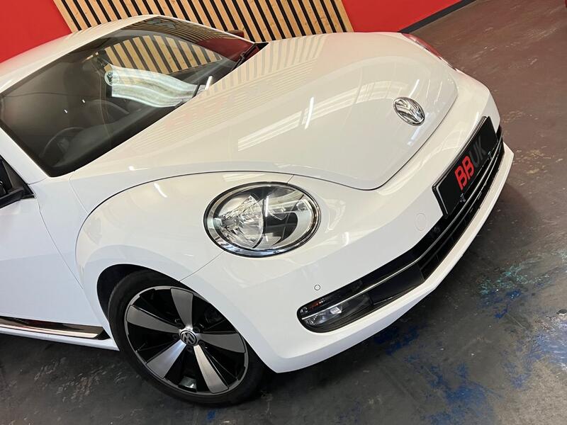 VOLKSWAGEN BEETLE