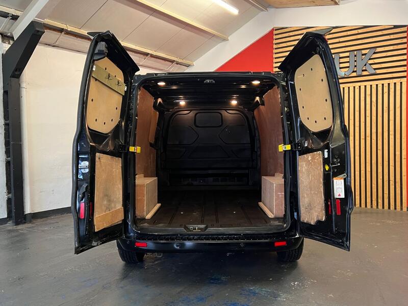 FORD TRANSIT CUSTOM