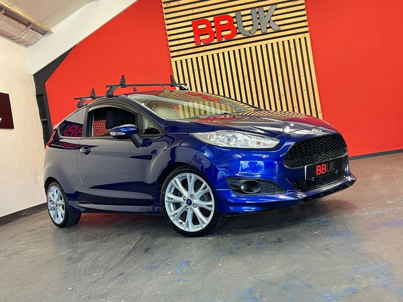 FORD FIESTA VAN