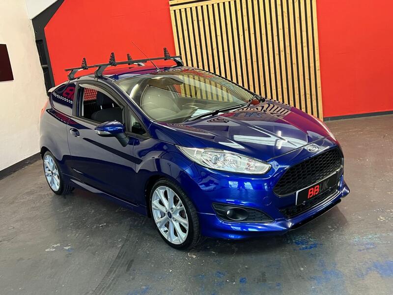 FORD FIESTA VAN