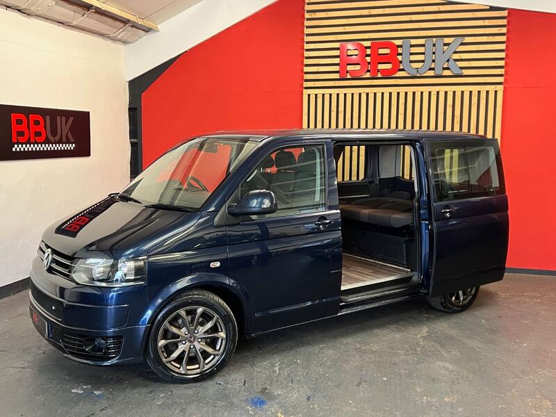 View VOLKSWAGEN CARAVELLE 2.0 TDI SE 