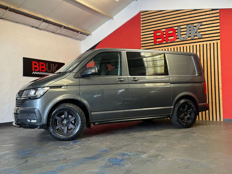 View VOLKSWAGEN TRANSPORTER 2.0 TDI T30 Highline