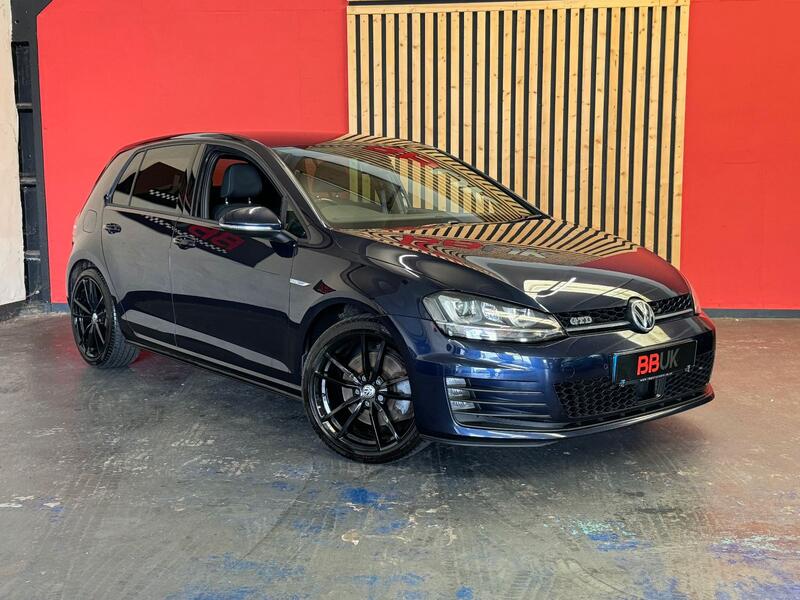 View VOLKSWAGEN GOLF 2.0 TDI BlueMotion Tech GTD