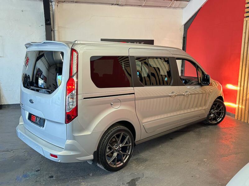 FORD GRAND TOURNEO CONNECT