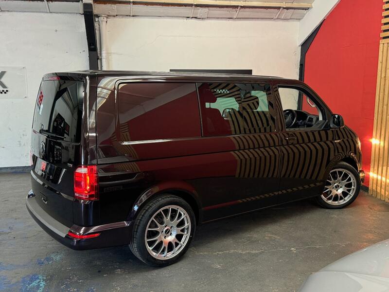 VOLKSWAGEN TRANSPORTER