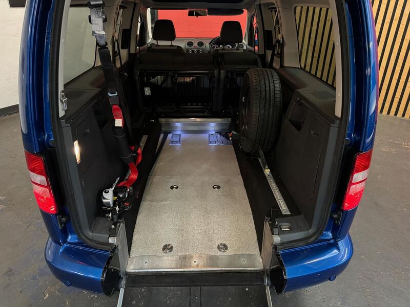 VOLKSWAGEN CADDY