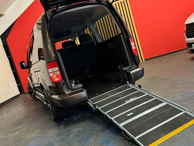 VOLKSWAGEN CADDY