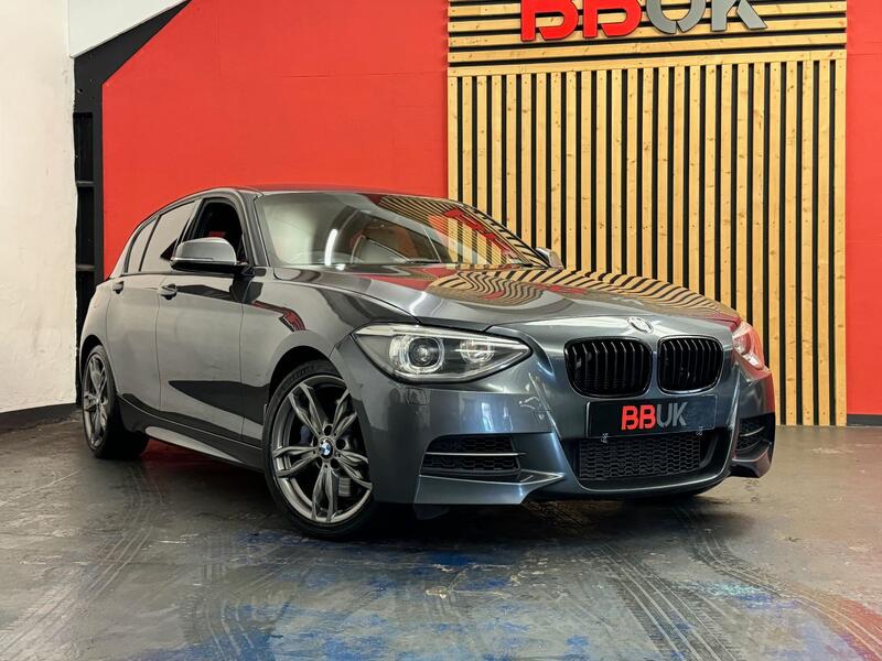 BMW 1 SERIES