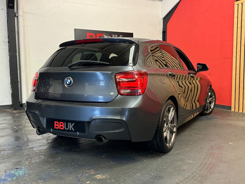 BMW 1 SERIES