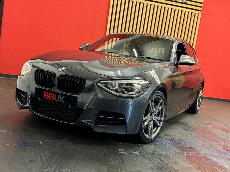 BMW 1 SERIES