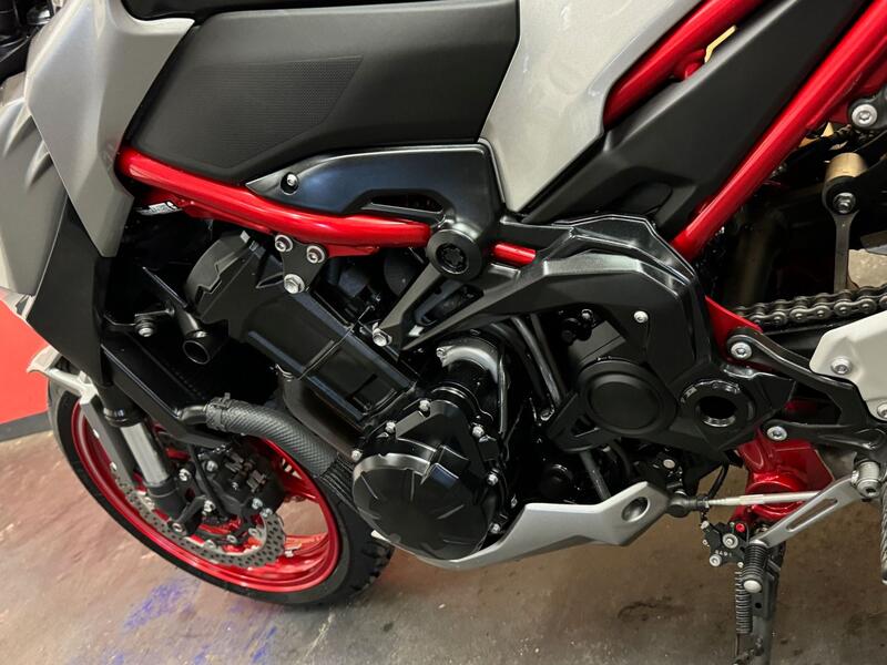 KAWASAKI Z900
