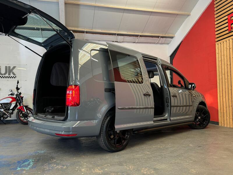 VOLKSWAGEN CADDY
