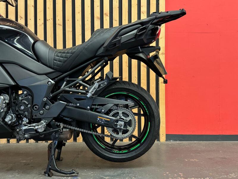 View KAWASAKI Versys 1000 