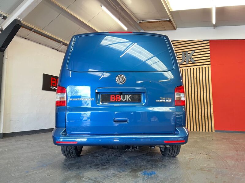 VOLKSWAGEN TRANSPORTER