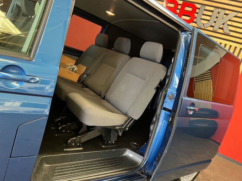 VOLKSWAGEN TRANSPORTER