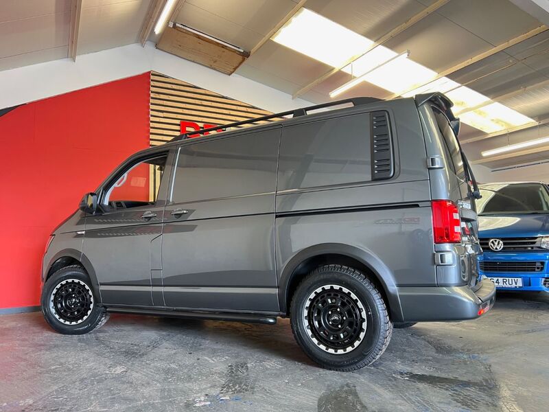 VOLKSWAGEN TRANSPORTER