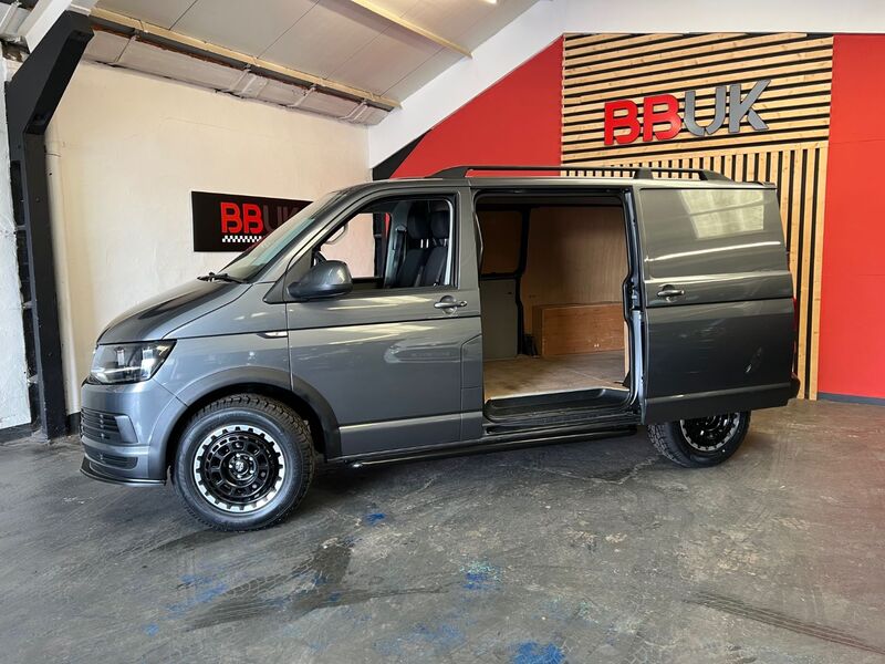VOLKSWAGEN TRANSPORTER