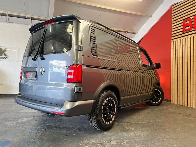 VOLKSWAGEN TRANSPORTER