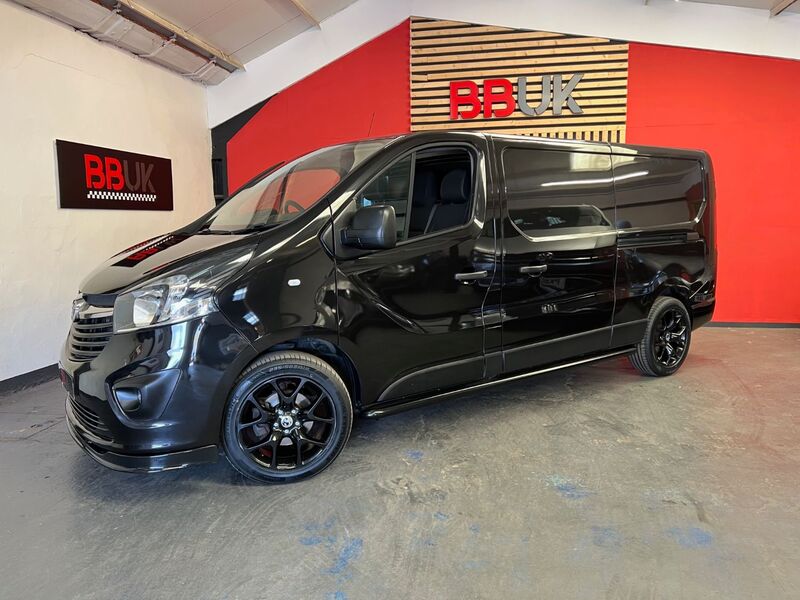 VAUXHALL VIVARO