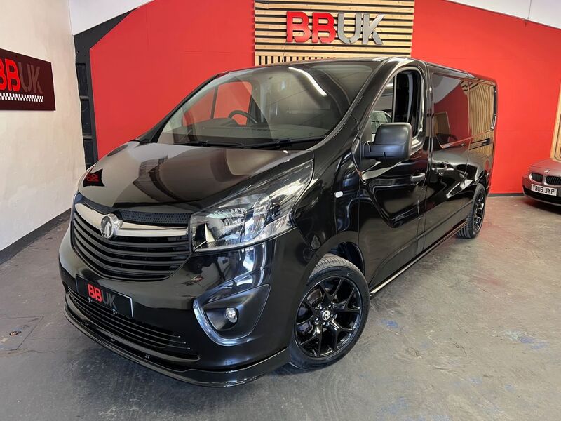 VAUXHALL VIVARO