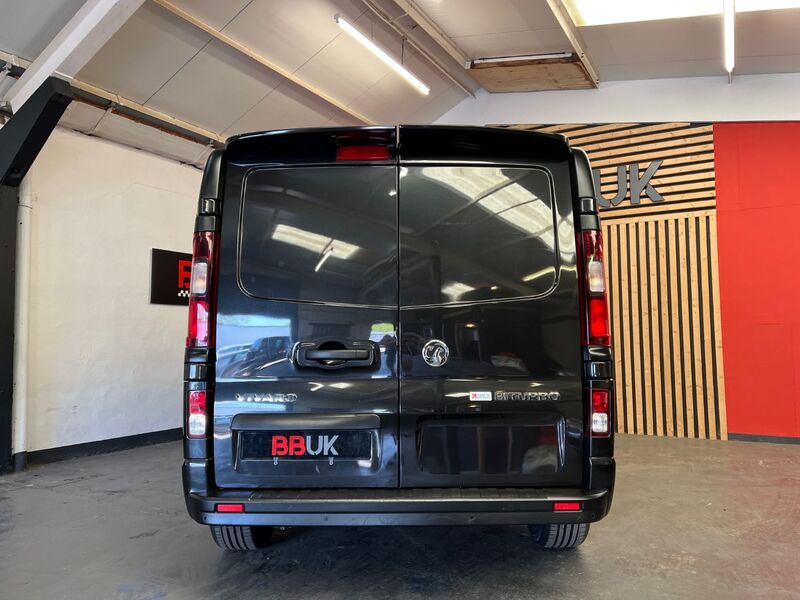 VAUXHALL VIVARO