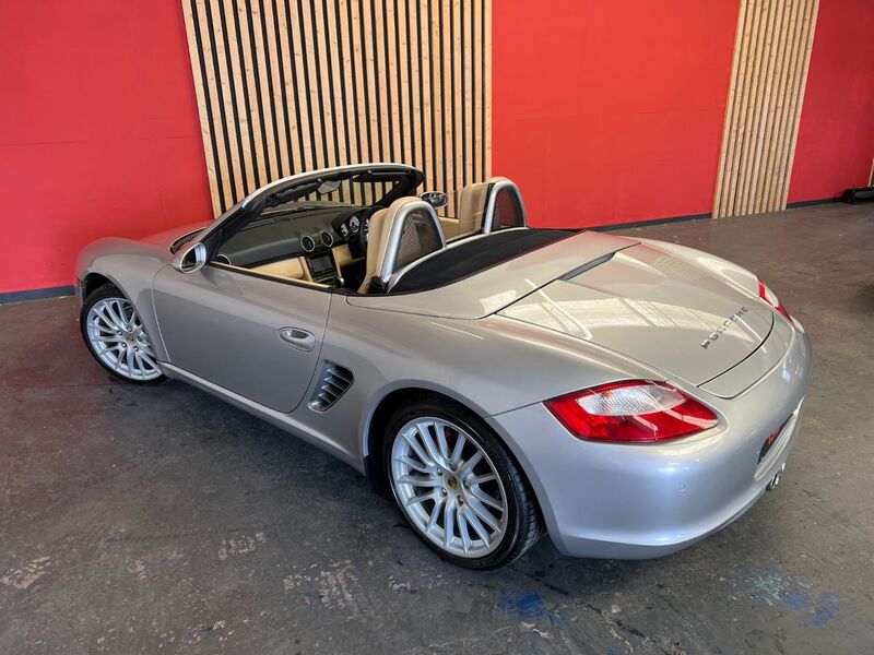 PORSCHE BOXSTER