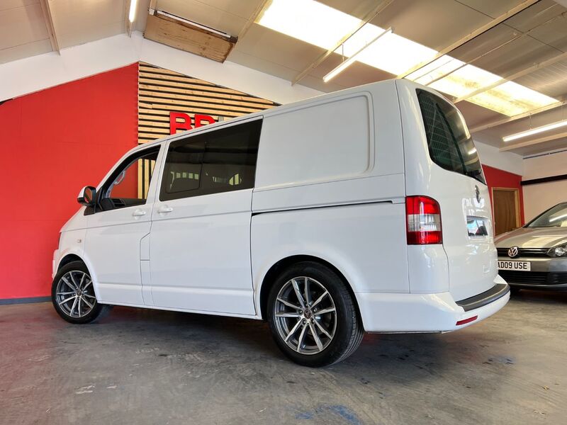 VOLKSWAGEN TRANSPORTER