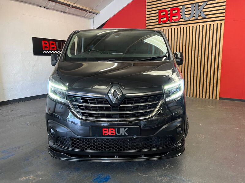 RENAULT TRAFIC