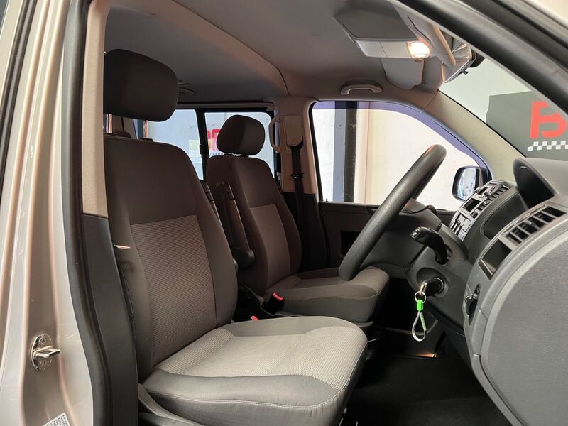 VOLKSWAGEN TRANSPORTER