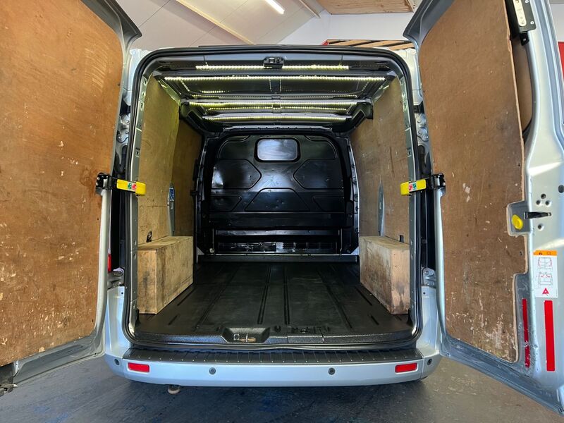 FORD TRANSIT CUSTOM