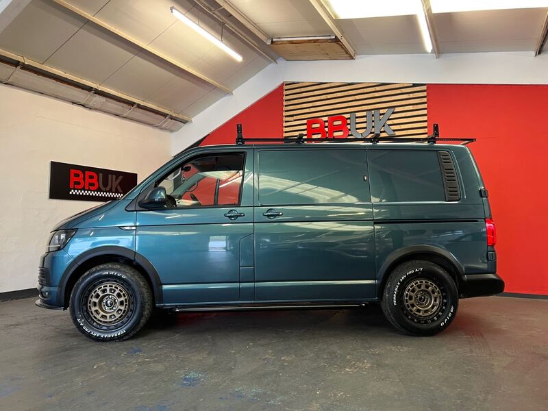 VOLKSWAGEN TRANSPORTER