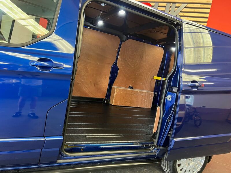 FORD TRANSIT CUSTOM