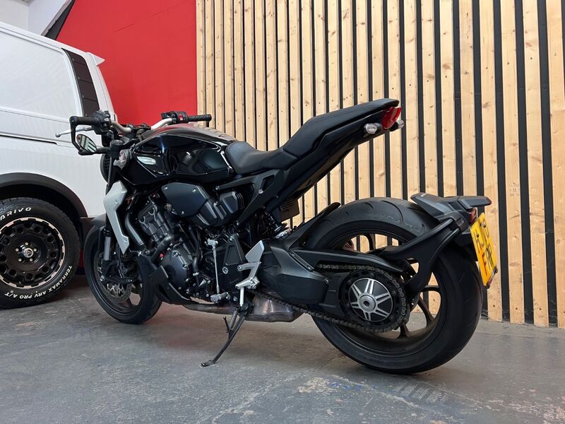 HONDA CB