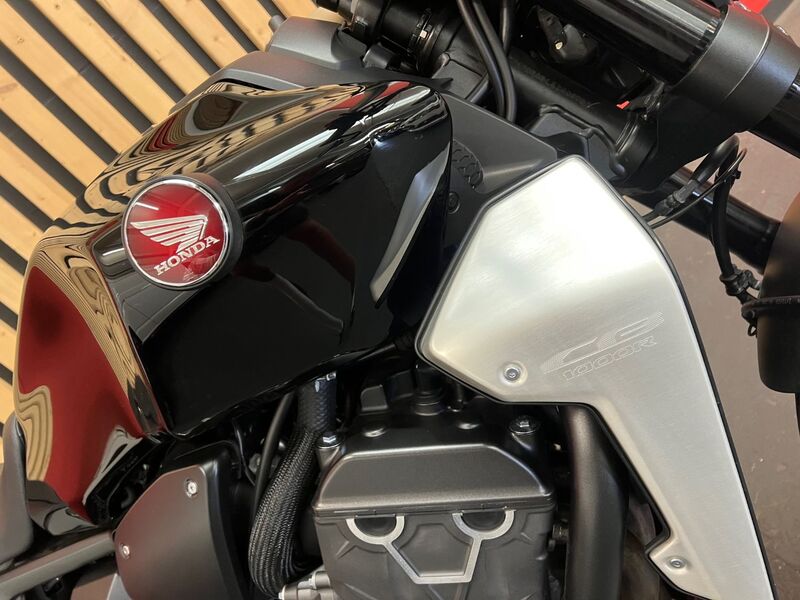 HONDA CB