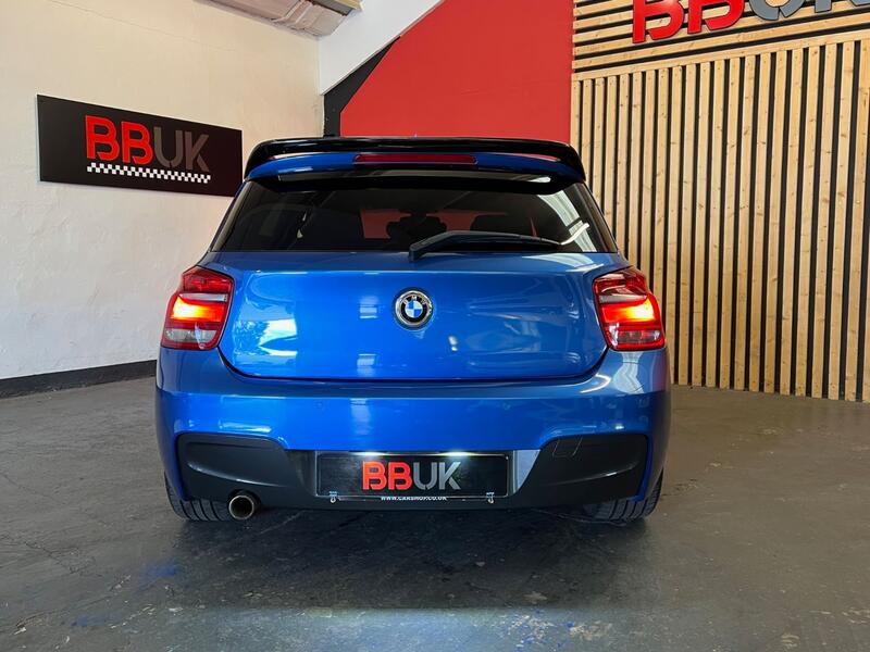 BMW 1 SERIES
