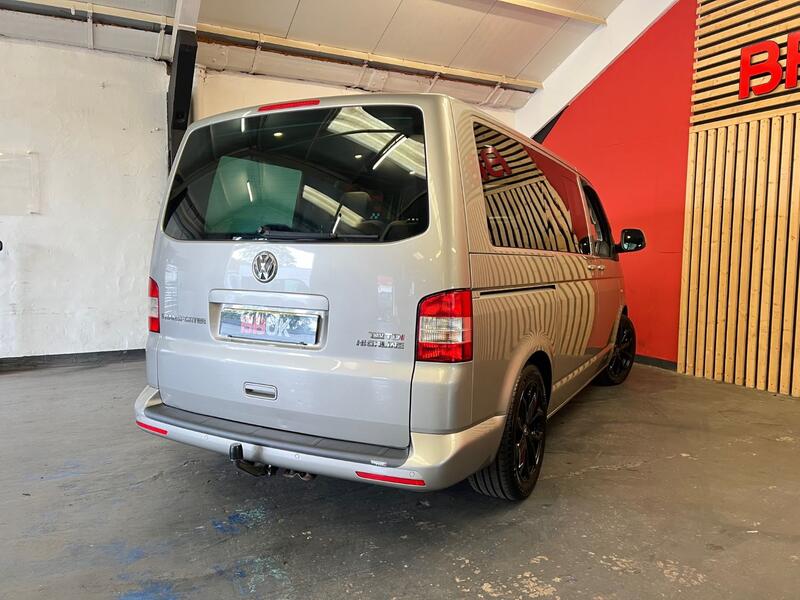 VOLKSWAGEN TRANSPORTER